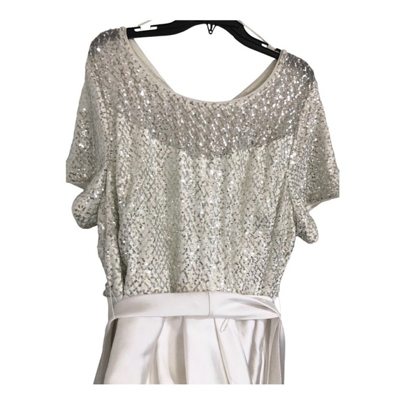 R&M Richards IVORY Short Sleeve Sequin-Embellished Hi -Low Plus size gown sz20W - Picture 11 of 16